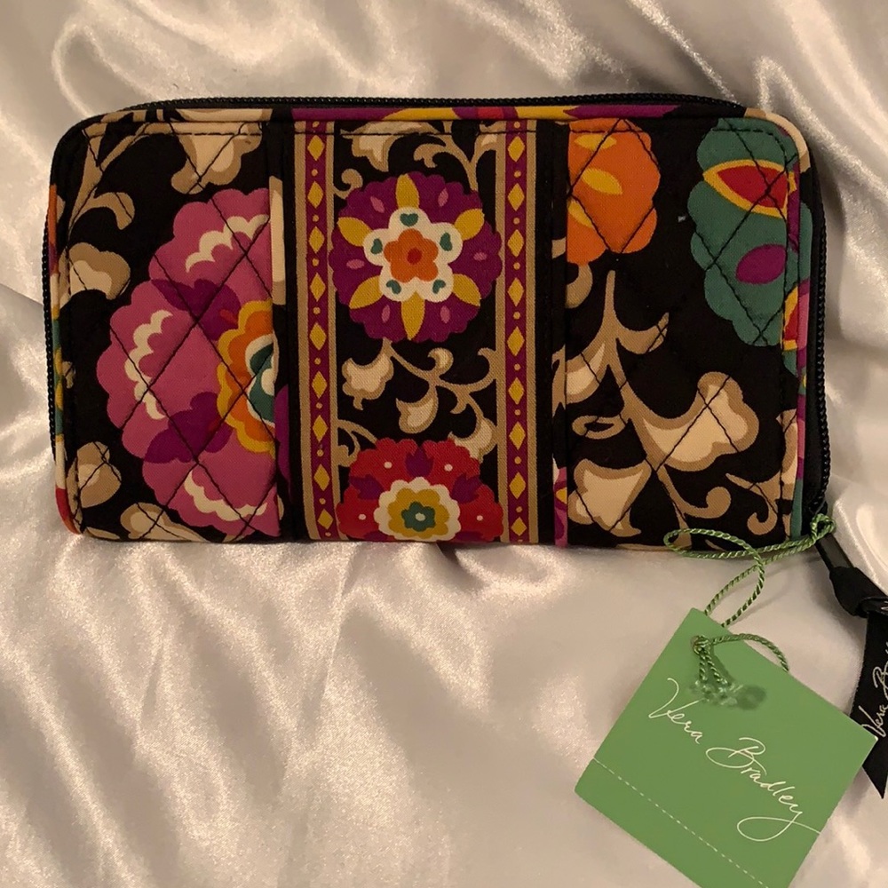 New vintage Vera Bradley Suzani accordion wallet